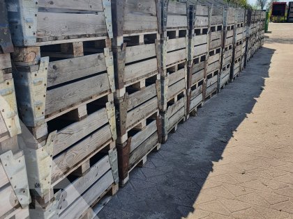 Box pallets van Gend&Loos kisten