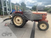 Foto van Tractor-Renault met beregeningspomp