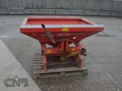 Foto van Kunstmeststrooier-Kuhn